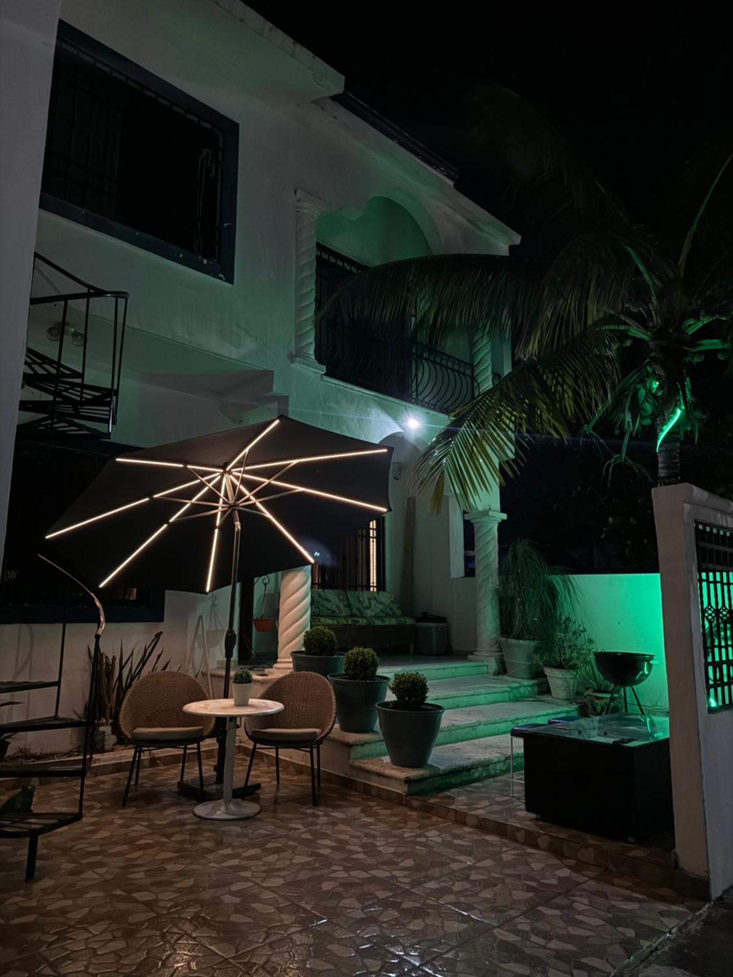 Caribbean Queen Cancun Exterior photo